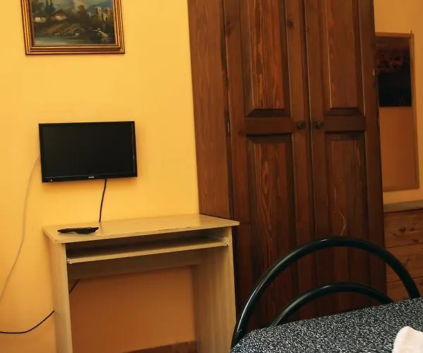 Acomodação com café da manhã  T&v House 2*