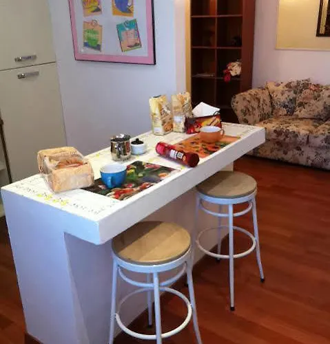 T&v House