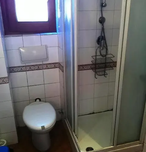 T&v House